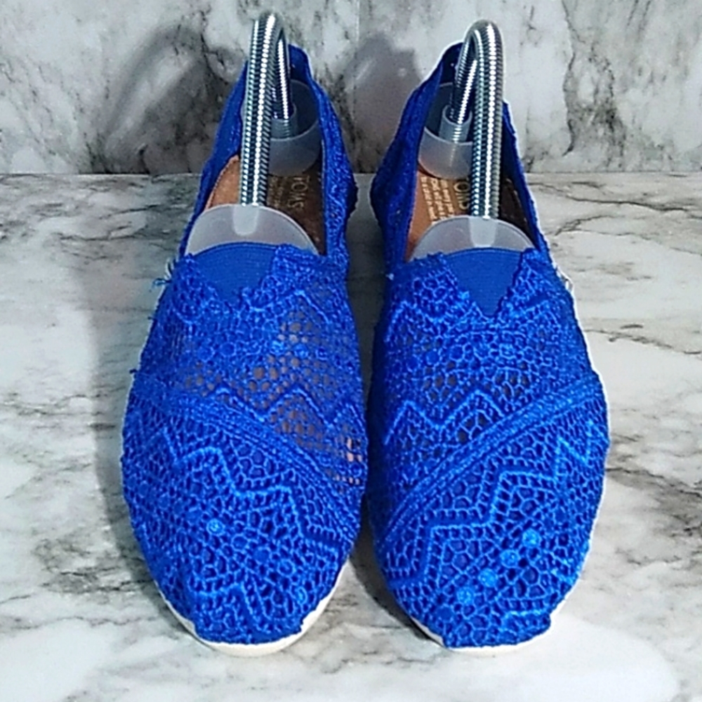 TOMS Shoes